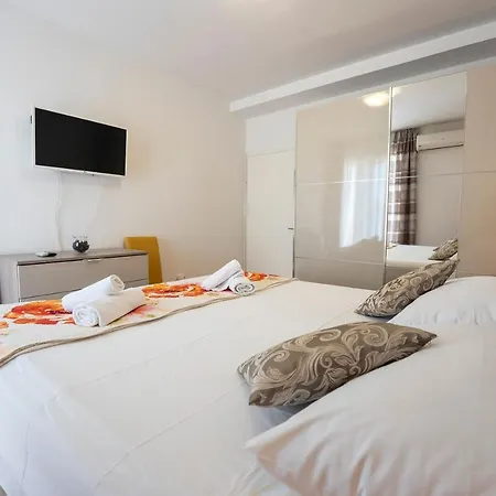 Suzy Apartment